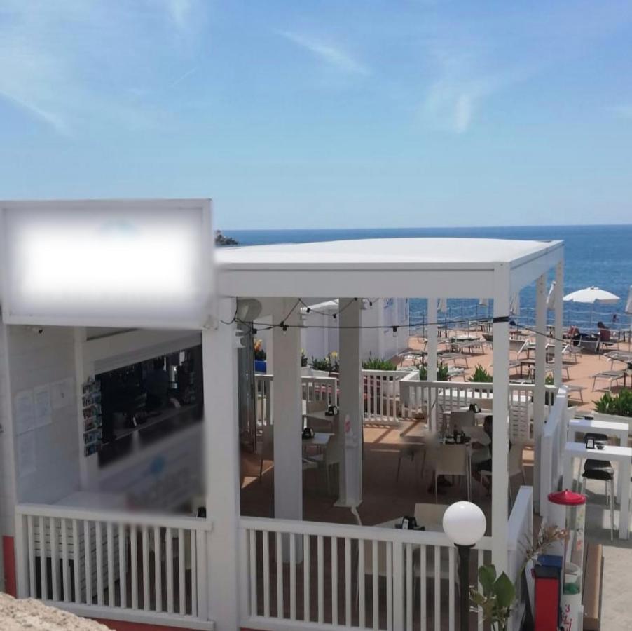 Amata Villa Vacanza Santa Maria di Leuca ภายนอก รูปภาพ